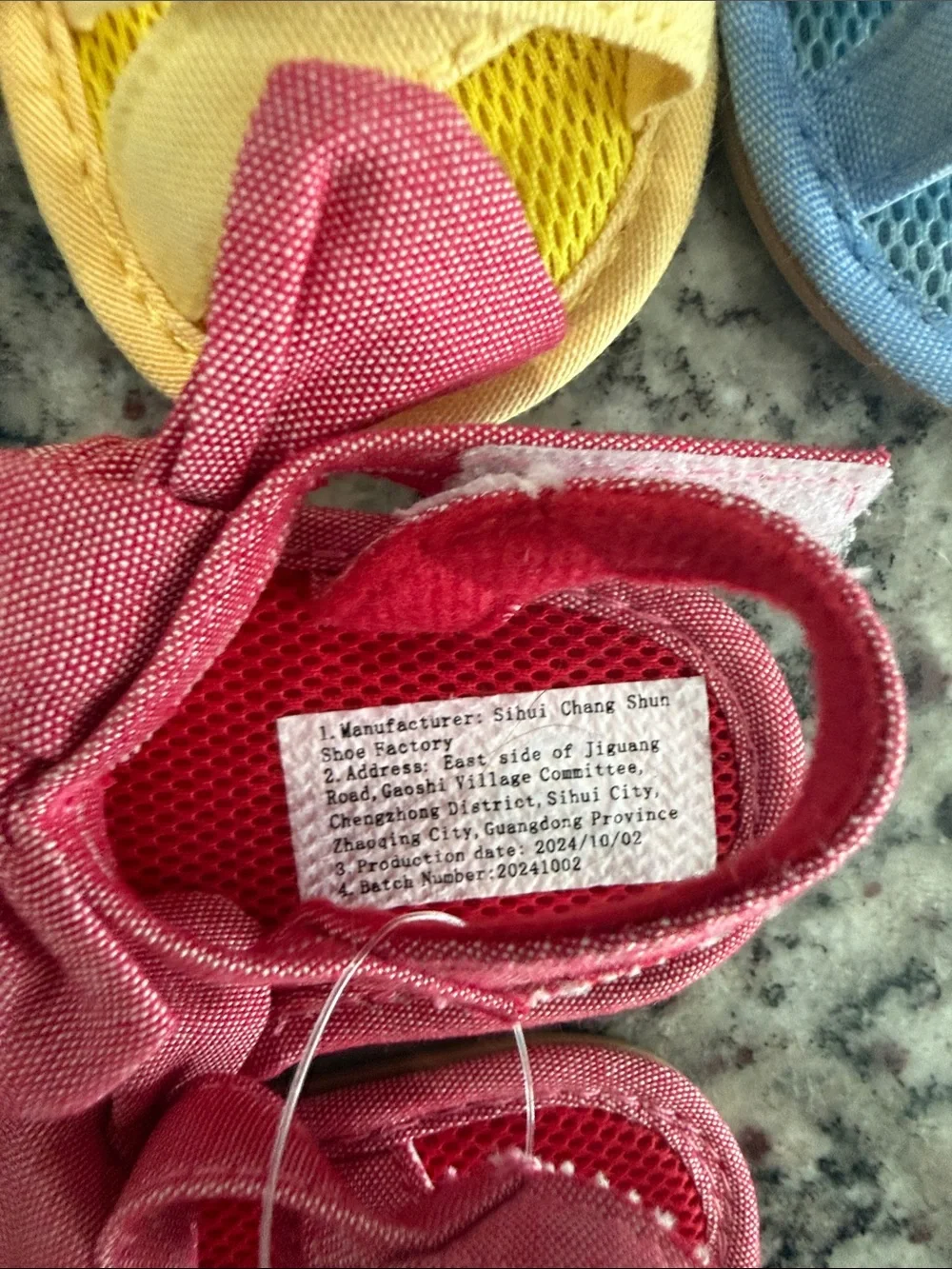 Kids Bow-Accent Sandals, Pink / Yellow / Blue